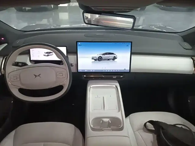 Xpeng P7+ — Фото автомобиля 9