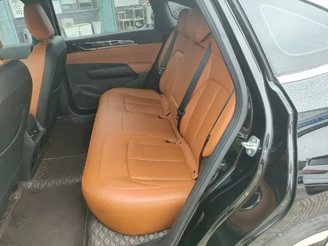 Wuling Starlight — Фото автомобиля 16