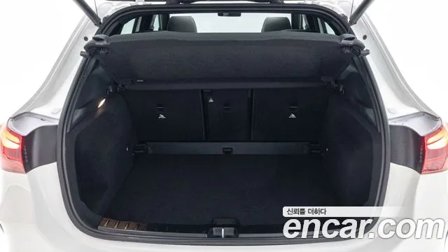 Mercedes-Benz GLA-Class H247 — Фото автомобиля 11