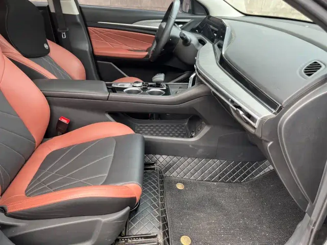 Changan Eado — Фото автомобиля 12