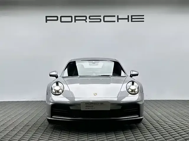 Porsche 911 — Фото автомобиля 2