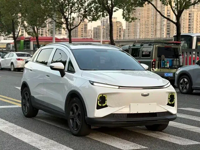Geely Geometry E Firefly — Фото автомобиля 3