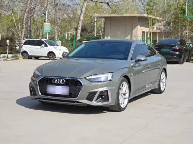 Фотография автомобиля — Audi A5