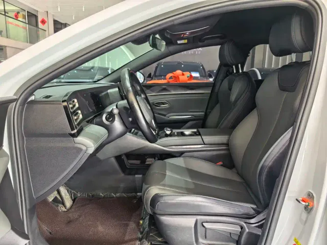 BYD Qin L — Фото автомобиля 4