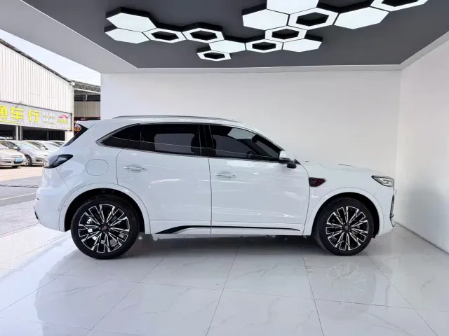 Hongqi HS5 — Фото автомобиля 12