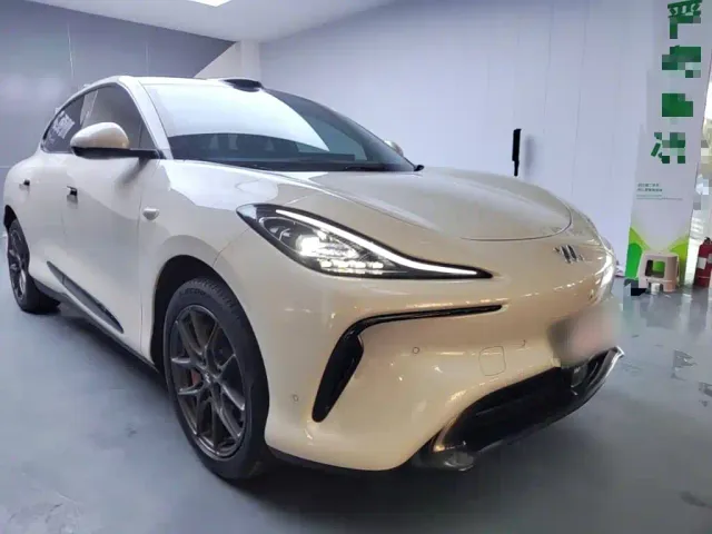 IM Motors LS6 — Фото автомобиля 3