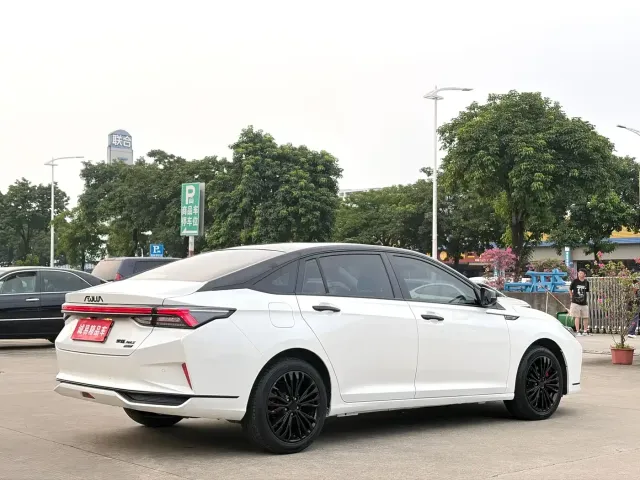 Dongfeng Aeolus Yixuan MAX 2021 1.5T Super Cool Dad Edition — Фото автомобиля 6