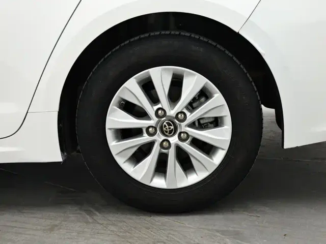 Toyota Corolla — Фото автомобиля 9