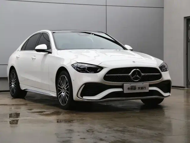 Mercedes-Benz C-Class — Фото автомобиля 30
