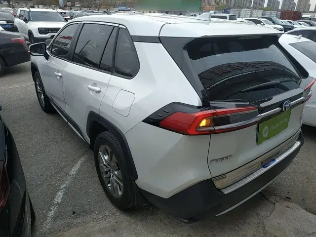 Toyota Wildlander — Фото автомобиля 22