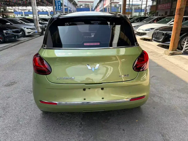 Wuling Bingo — Фото автомобиля 11