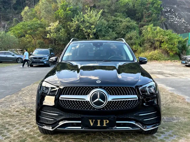 Mercedes-Benz GLE-Class — Фото автомобиля 2