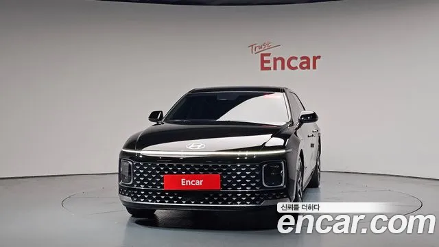 Hyundai Grandeur Grandeur (GN7) 2.5 Бензин 2WD — Фото автомобиля 3