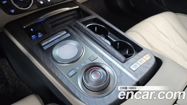 Genesis G80 RG3 — Фото автомобиля 12