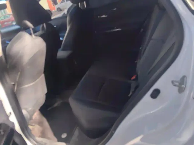 Toyota Venza 2023 2.5L Smart Hybrid FWD Luxury — Фото автомобиля 11