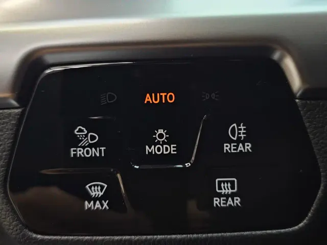 Volkswagen Lamando — Фото автомобиля 18