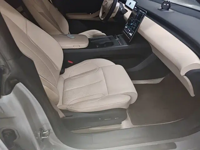 Nio ET5 Touring — Фото автомобиля 24