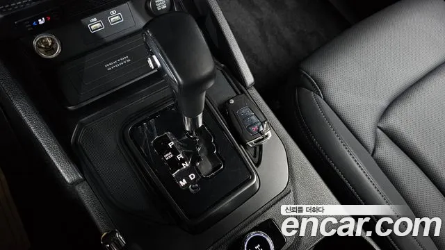 KG_Mobility_Ssangyong Rexton Новый Rexton Sport Khan Дизель 2.2 4WD — Фото автомобиля 9