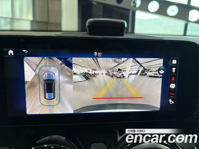 Mercedes-Benz EQB — Фото автомобиля 15