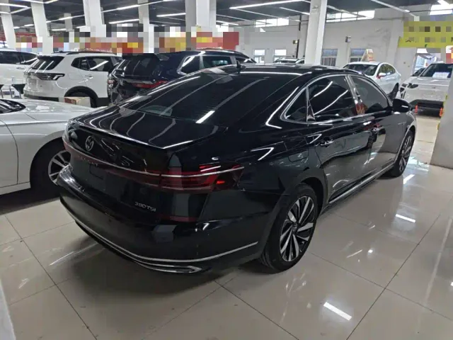 Volkswagen Passat — Фото автомобиля 6