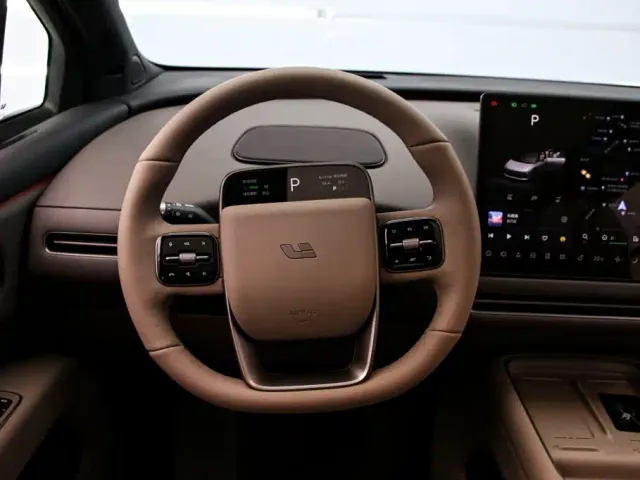 Li Auto i6 — Фото автомобиля 7