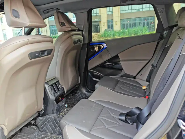 BMW X3 — Фото автомобиля 6