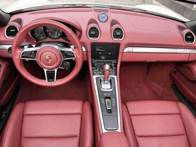 Porsche 718 — Фото автомобиля 5