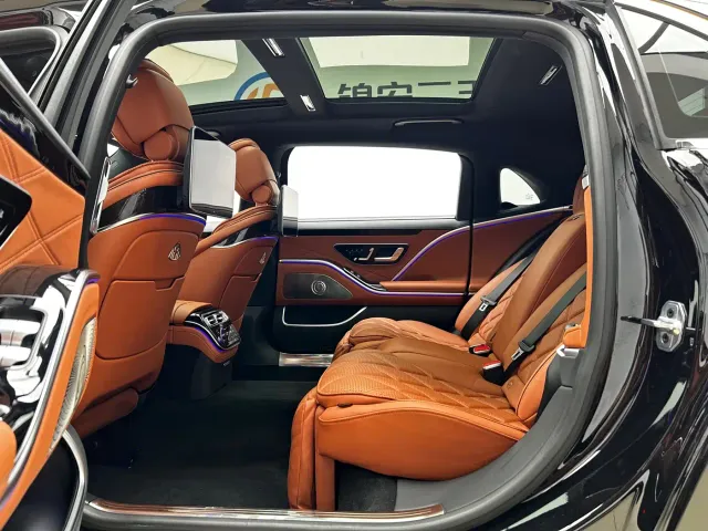 Mercedes-Benz Maybach S-Class — Фото автомобиля 14