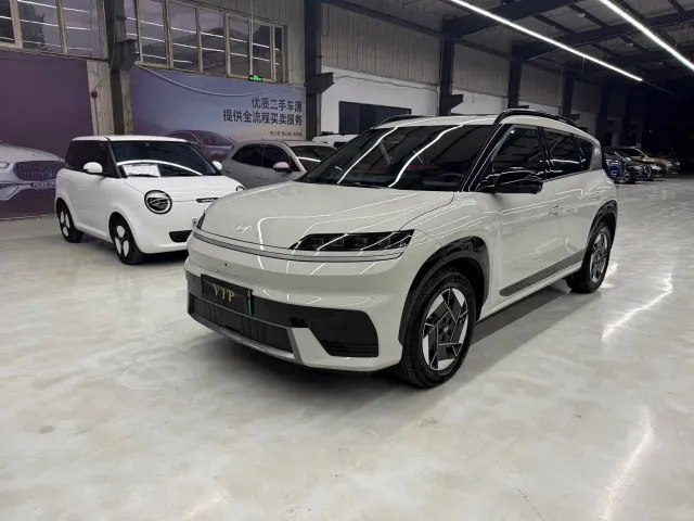 Фотография автомобиля — Hyundai ELEXIO