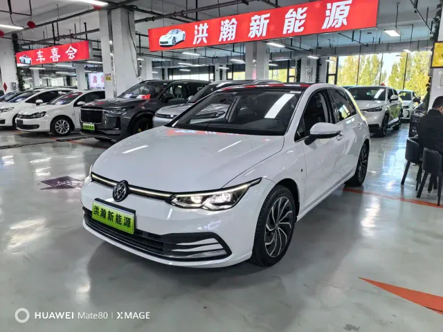 Фотография автомобиля — Volkswagen Golf