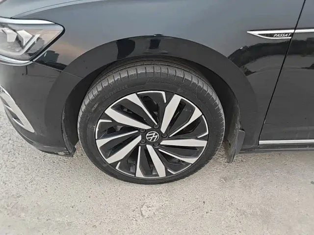 Volkswagen Passat — Фото автомобиля 22
