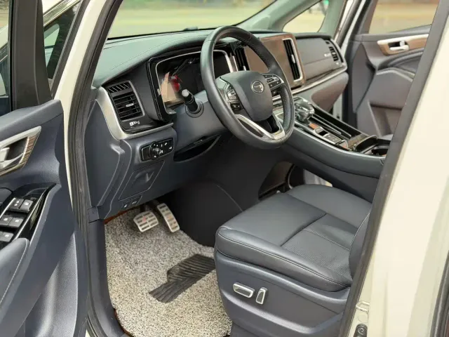 GAC Trumpchi M8 — Фото автомобиля 3