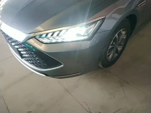 BYD Qin PLUS — Фото автомобиля 23
