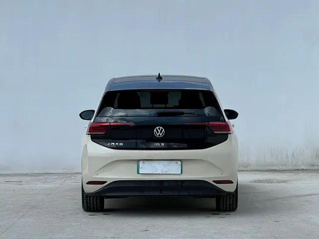 Volkswagen ID.3 — Фото автомобиля 12