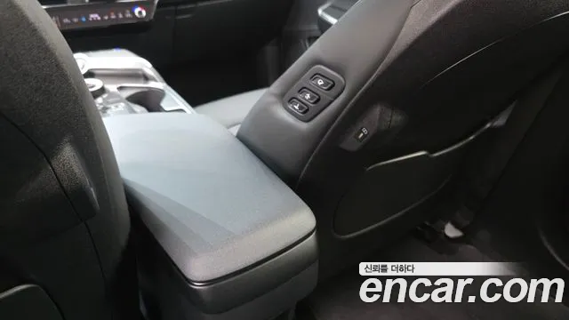 Kia EV6 — Фото автомобиля 28