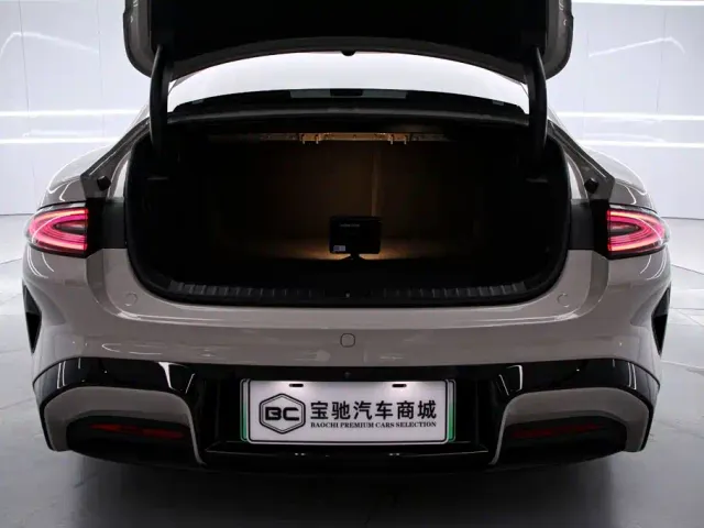 Xiaomi SU7 — Фото автомобиля 17