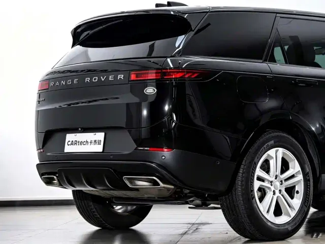 Land Rover Range Rover Sport — Фото автомобиля 8