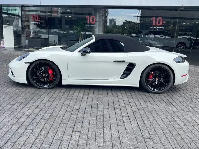 Porsche 718 — Фото автомобиля 10