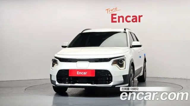 Kia Niro — Фото автомобиля 3