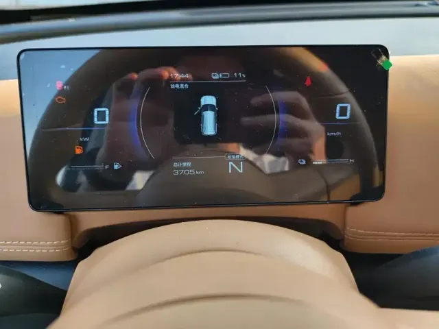 Wuling Starlight 560 — Фото автомобиля 14
