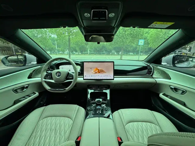 BYD Han 2025 DM-i Smart Drive Edition 125KM Elite — Фото автомобиля 11