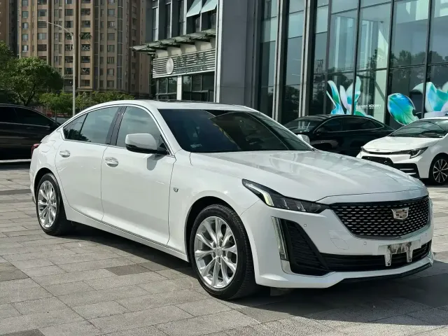 Cadillac CT5 — Фото автомобиля 3