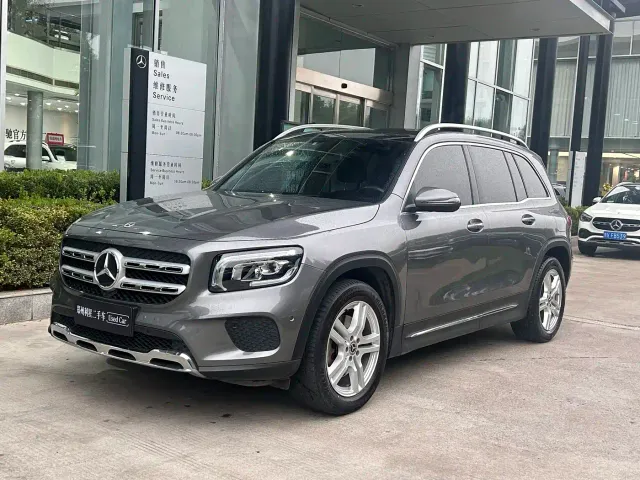 Фотография автомобиля — Mercedes-Benz GLB-Class