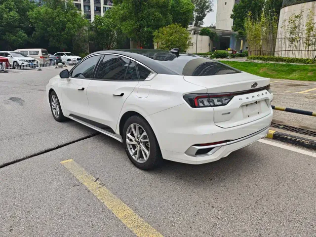 Ford Mondeo — Фото автомобиля 5