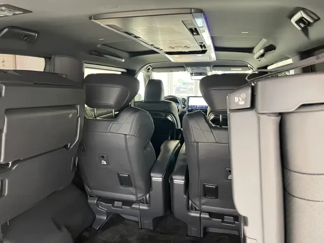 Toyota Alphard — Фото автомобиля 30