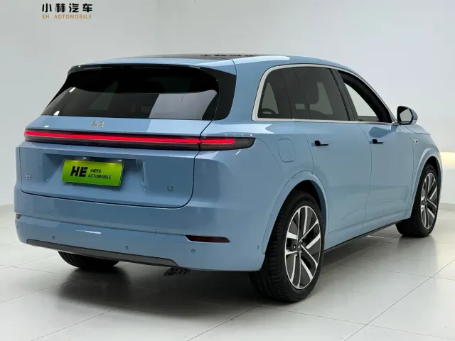 Li Auto L7 — Фото автомобиля 6