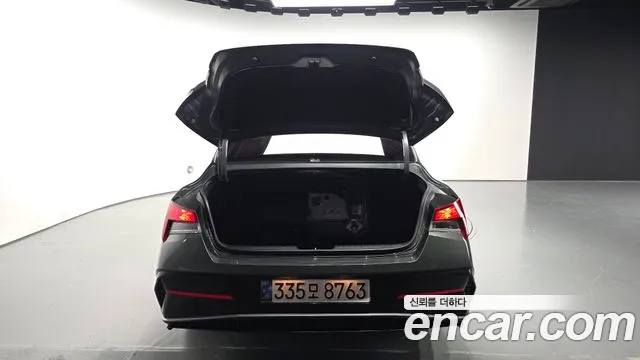 Hyundai Avante — Фото автомобиля 20