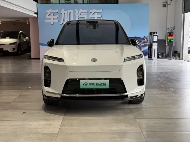 Nio ES8 — Фото автомобиля 2