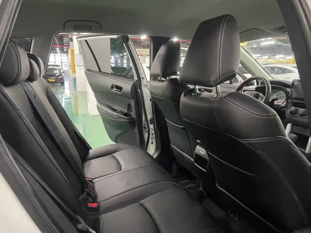 Toyota Corolla Cross — Фото автомобиля 6