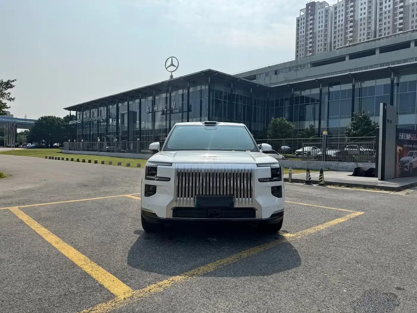 ZEEKR Zeekr 9X 2025 model Ultra Edition 70kWh — Фото автомобиля 2